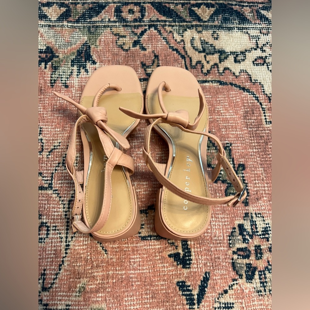 Copper Key Light Pink Sandals With Small Heel